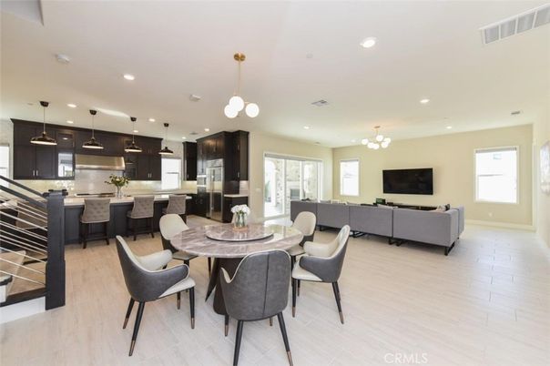 Dining room, Interior, Kitchen, Living room, Pendant Lights, Recessed Lighting, Stainless Steel Appliances