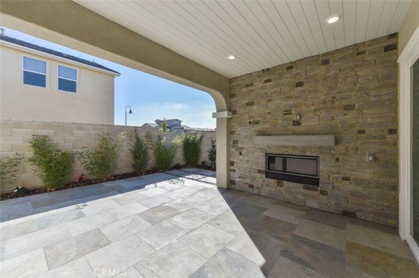 Exterior, Fireplace