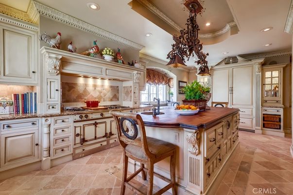 Chandelier, Interior, Kitchen, Recessed Lighting, Stainless Steel Appliances