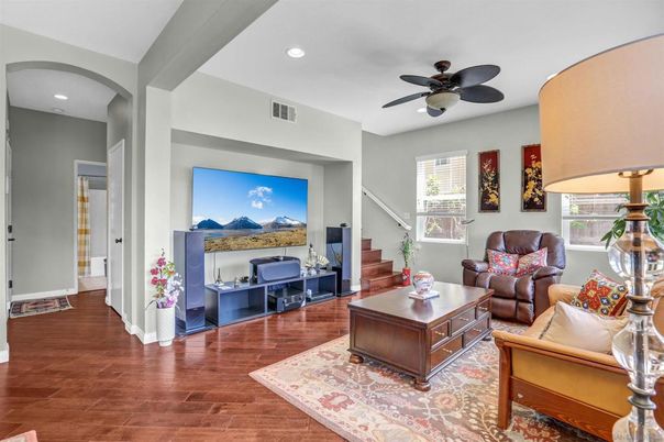 Interior, Living room, Recessed Lighting, Wood Texture Flooring