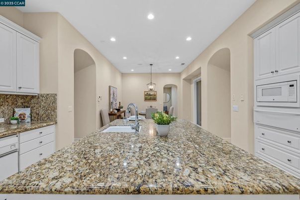 Dining room, Interior, Kitchen, Pendant Lights, Recessed Lighting
