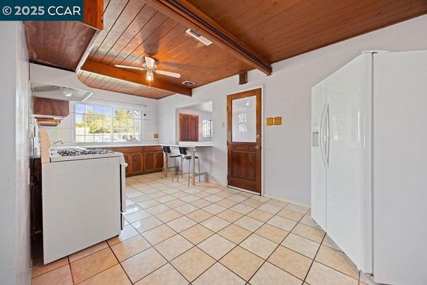 Interior, Kitchen, Wooden Ceilings