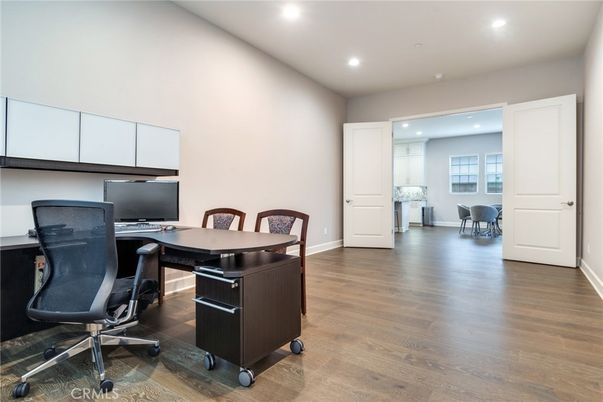 Home Office, Interior, Recessed Lighting, Wood Texture Flooring