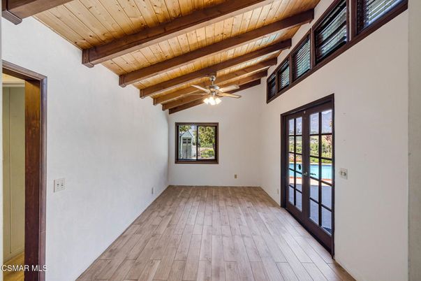 Empty room, Interior, Wooden Beams, Wooden Ceilings, Wood Texture Flooring