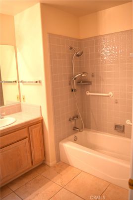 Bathroom, Interior, Tile Countertops