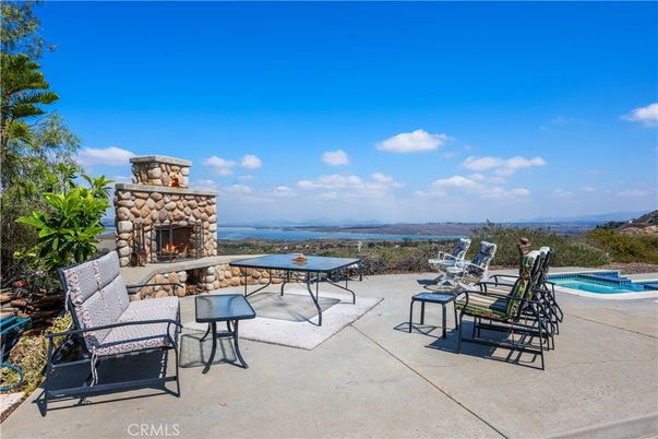 Exterior, Fireplace, Pool, Water