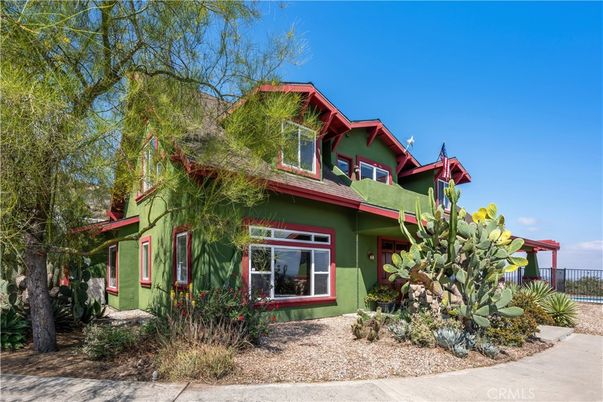 Exterior, Facade, American Craftsman