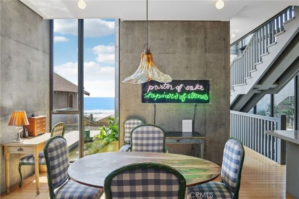 Dining room, Interior, Pendant Lights, Water