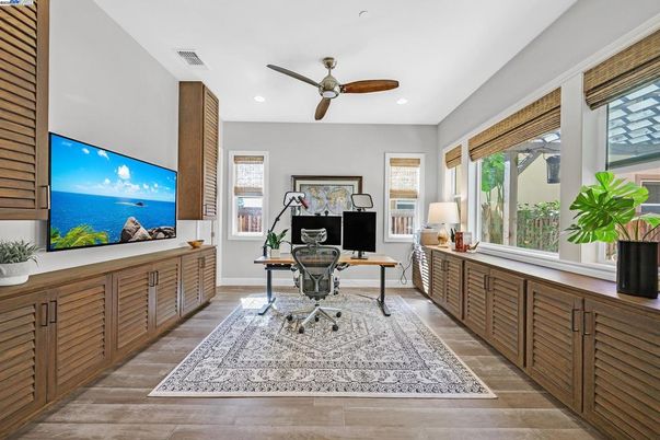 Home Office, Interior, Recessed Lighting, Wood Texture Flooring