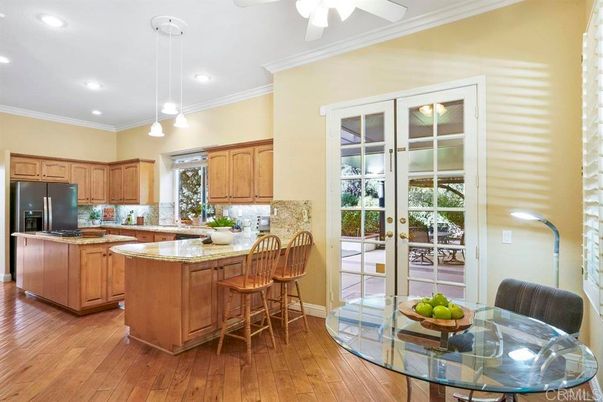 Dining room, Interior, Kitchen, Pendant Lights, Recessed Lighting, Wood Texture Flooring