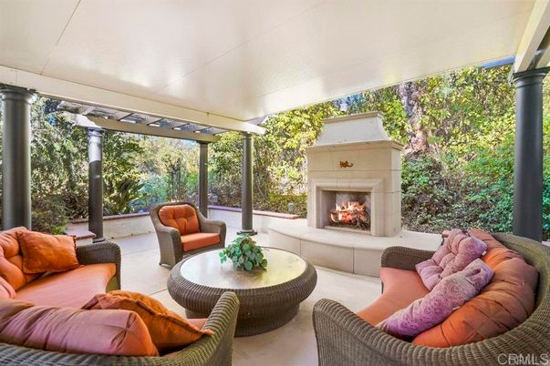 Exterior, Fireplace