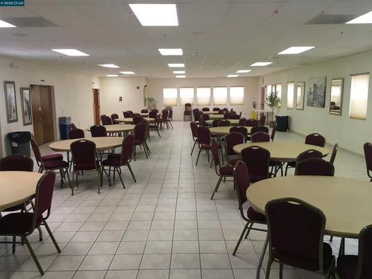 Dining room, Interior, Recessed Lighting