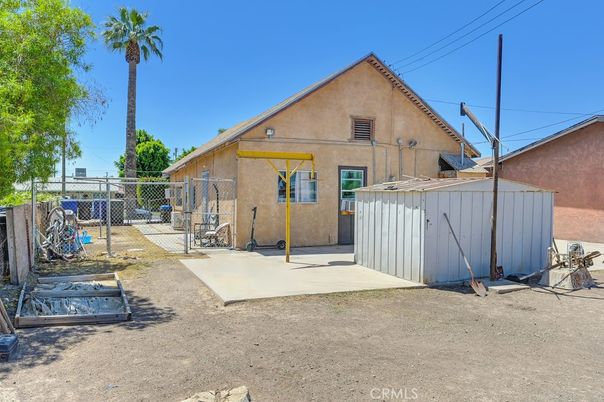 Backyard, Exterior