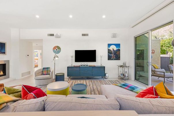 Fireplace, Interior, Living room, Recessed Lighting