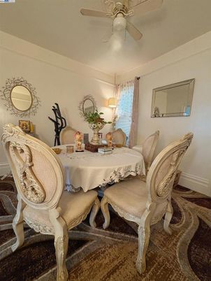 Dining room, Interior