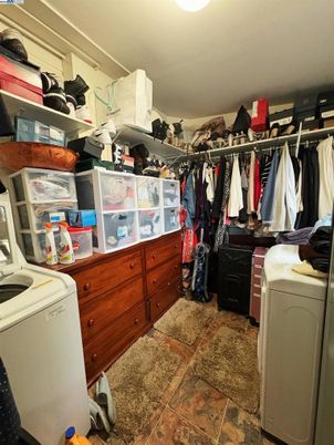 Interior, Walk-in Closets, Washer
