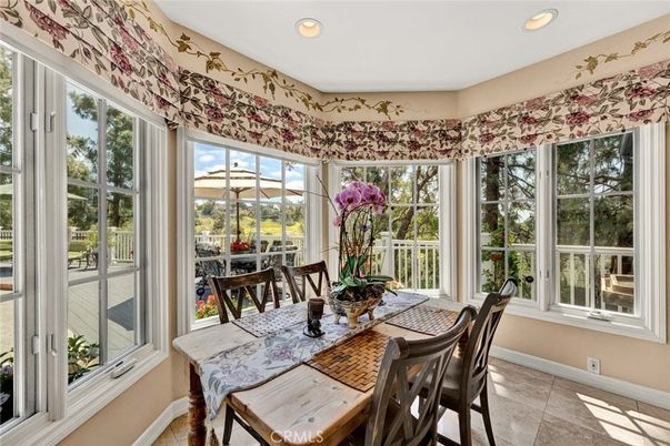 Dining room, Interior, Recessed Lighting