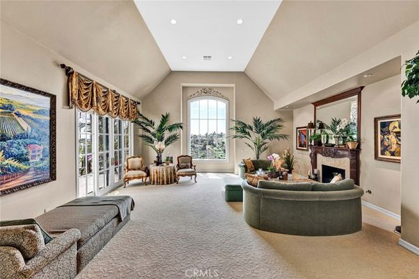 Fireplace, Interior, Living room, Recessed Lighting