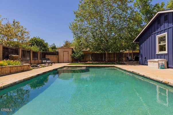 Exterior, Pool