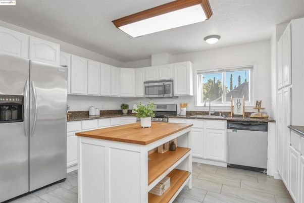 Interior, Kitchen, Stainless Steel Appliances