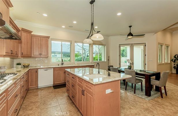 Dining room, Interior, Kitchen, Pendant Lights, Recessed Lighting