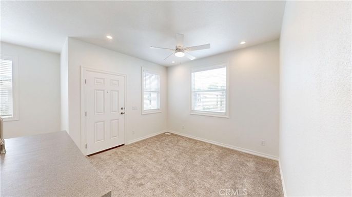 Empty room, Interior, Recessed Lighting