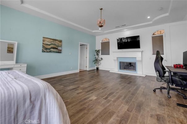 Bedroom, Fireplace, Home Office, Interior, Pendant Lights, Recessed Lighting, Wood Texture Flooring