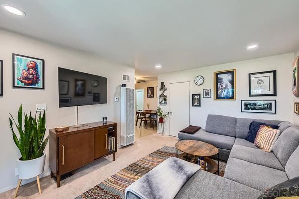 Dining room, Interior, Living room, Recessed Lighting