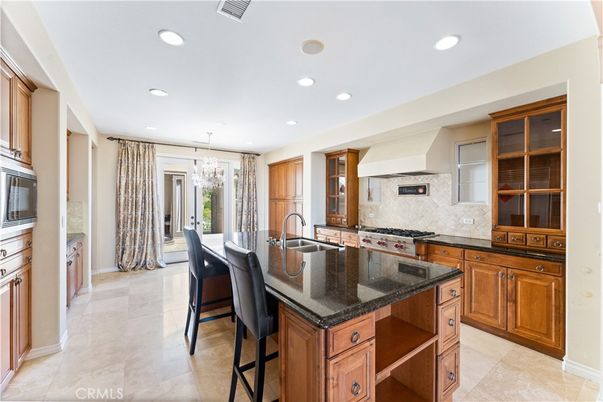 Chandelier, Interior, Kitchen, Recessed Lighting, Stainless Steel Appliances