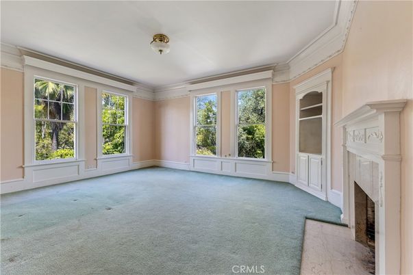 Empty room, Fireplace, Interior