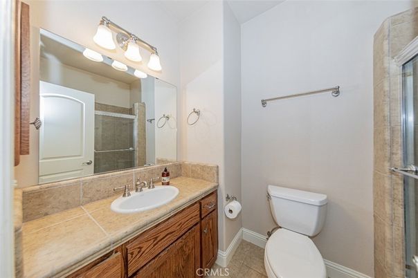 Bathroom, Interior, Tile Countertops
