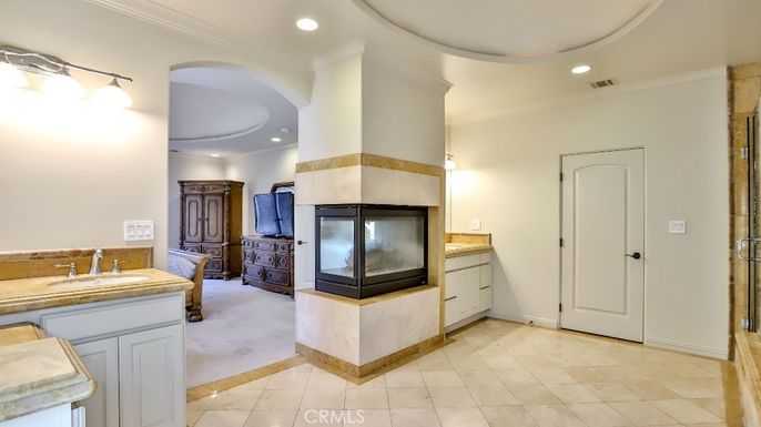 Bathroom, Interior, Recessed Lighting
