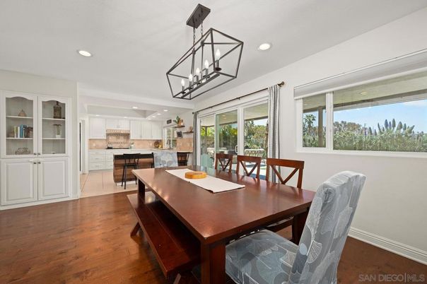 Dining room, Interior, Kitchen, Pendant Lights, Recessed Lighting, Wood Texture Flooring
