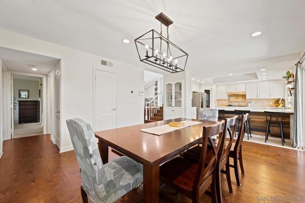 Chandelier, Dining room, Interior, Kitchen, Pendant Lights, Recessed Lighting, Wood Texture Flooring