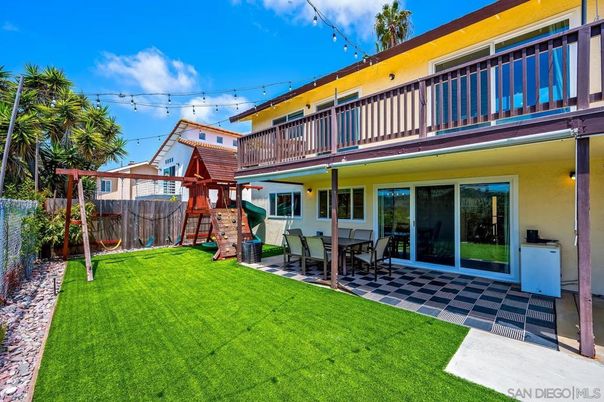 Backyard, Exterior, Playground