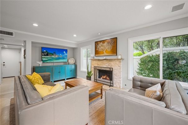 Fireplace, Interior, Living room, Recessed Lighting