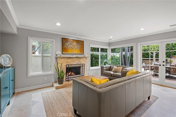 Fireplace, Interior, Living room, Recessed Lighting