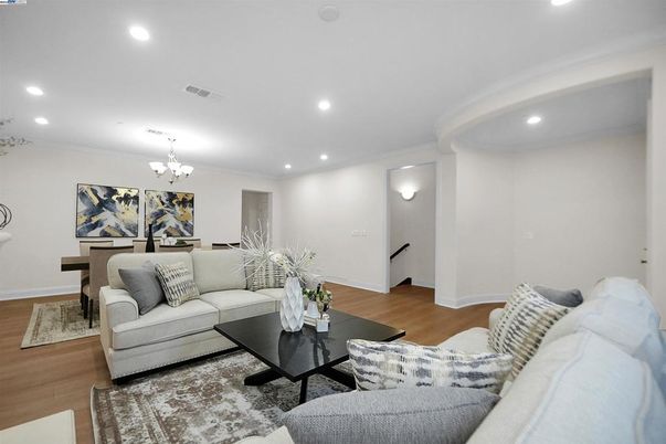 Chandelier, Dining room, Interior, Living room, Recessed Lighting, Wood Texture Flooring