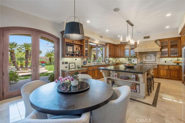 Dining room, Interior, Kitchen, Pendant Lights, Recessed Lighting, Stainless Steel Appliances