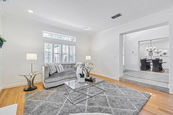 Chandelier, Dining room, Interior, Living room, Recessed Lighting, Wood Texture Flooring