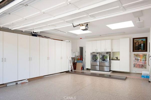 Garage, Interior, Utility Closets, Washer
