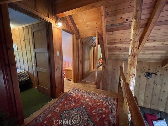Empty room, Interior, Wooden Beams, Wooden Ceilings, Wooden Walls