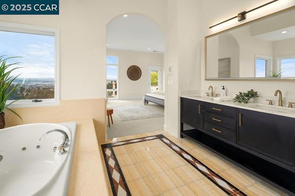 Bathroom, Dual Sink Vanities, Interior, Recessed Lighting
