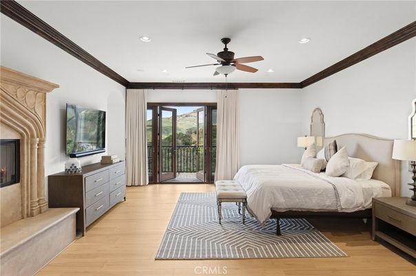 Bedroom, Fireplace, Interior, Recessed Lighting, Wood Texture Flooring