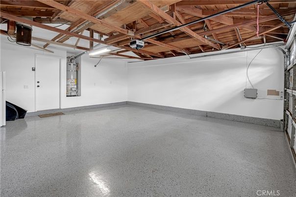 Garage, Interior, Wooden Beams