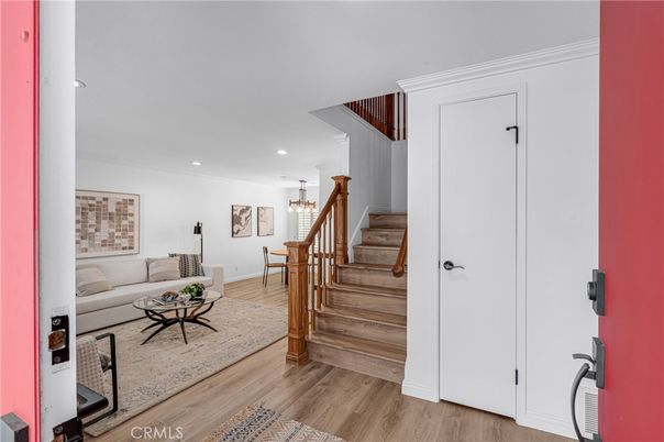 Dining room, Interior, Living room, Pendant Lights, Recessed Lighting, Wood Texture Flooring