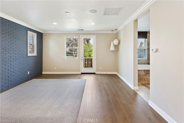 Empty room, Interior, Pendant Lights, Recessed Lighting, Wood Texture Flooring