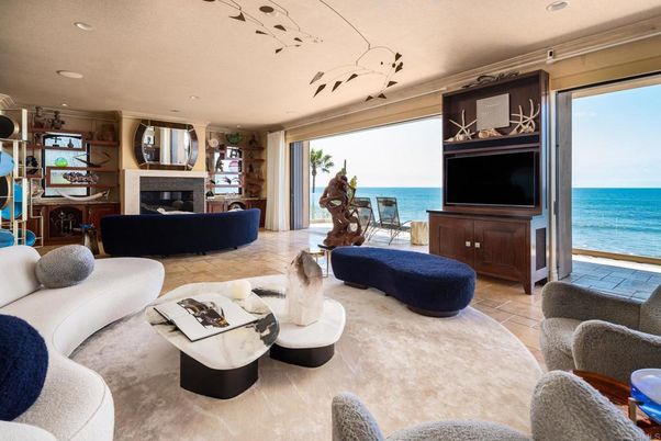 Fireplace, Interior, Living room, Recessed Lighting, Water