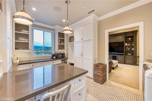Interior, Kitchen, Pendant Lights, Recessed Lighting, Water
