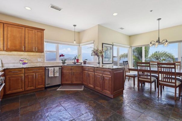 Dining room, Interior, Kitchen, Pendant Lights, Recessed Lighting